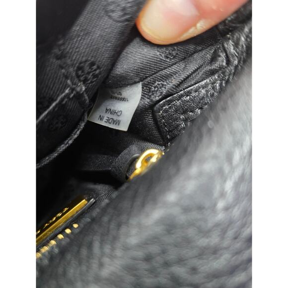 Tory Burch kira Leather Envelope Clutch Chain Crossbody - Picture 9 of 9